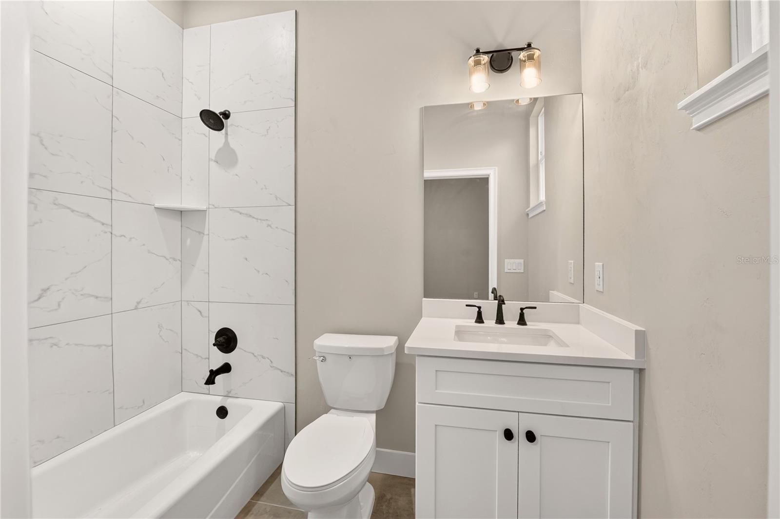 20488 Nw 160th Ln Property Photo 43