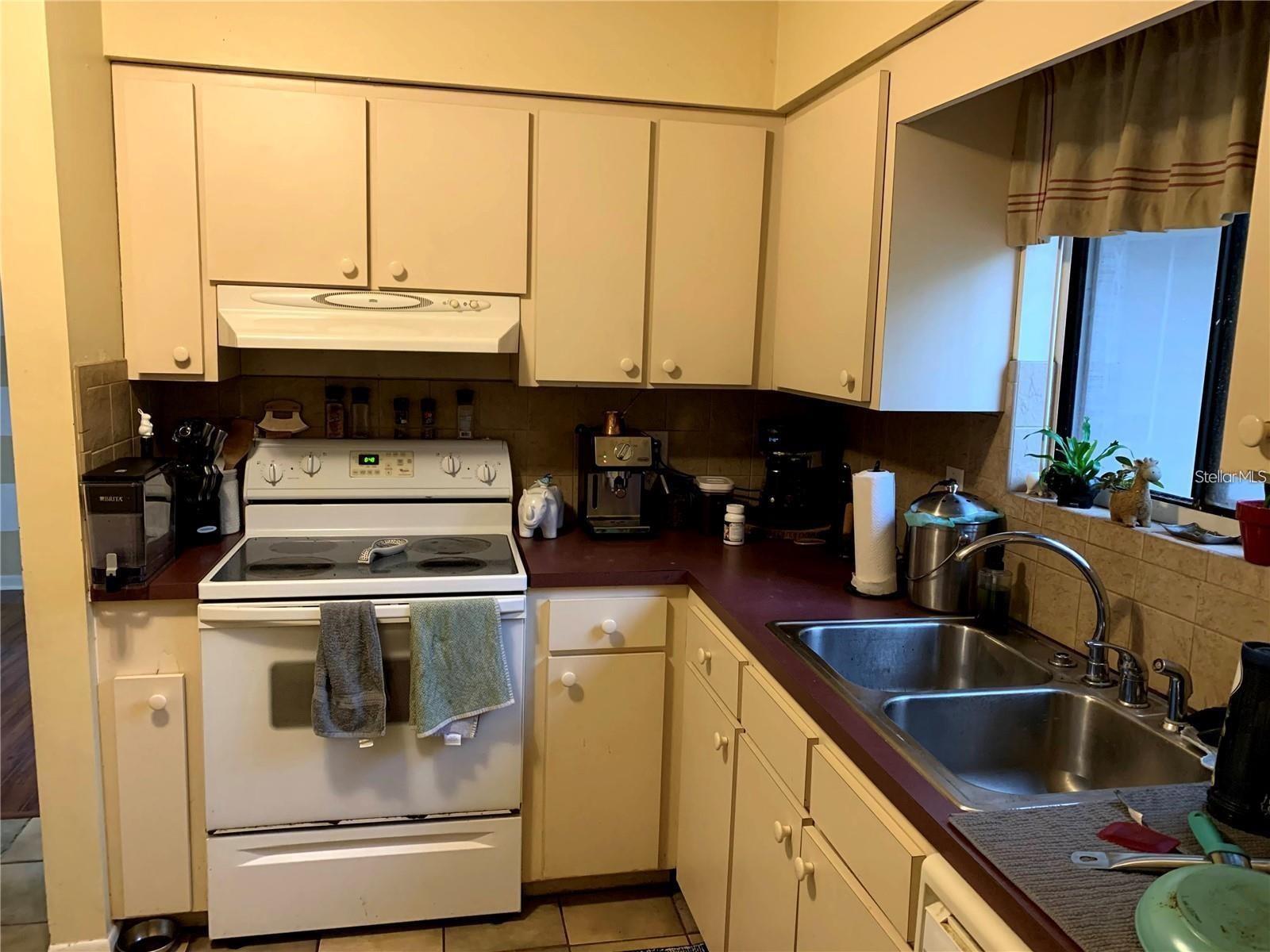 4312 Nw 29 Way Property Photo 5