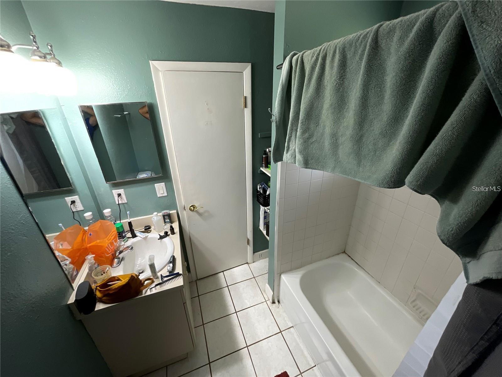 4312 Nw 29 Way Property Photo 8