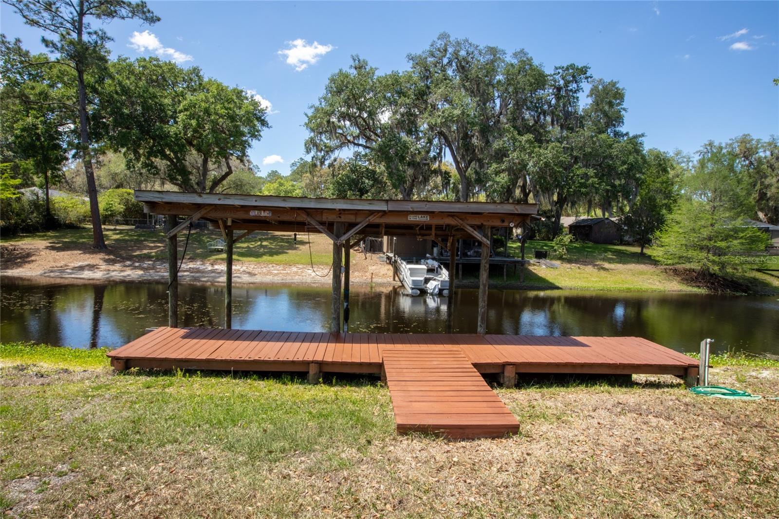 5930 Island Rd Property Photo 4