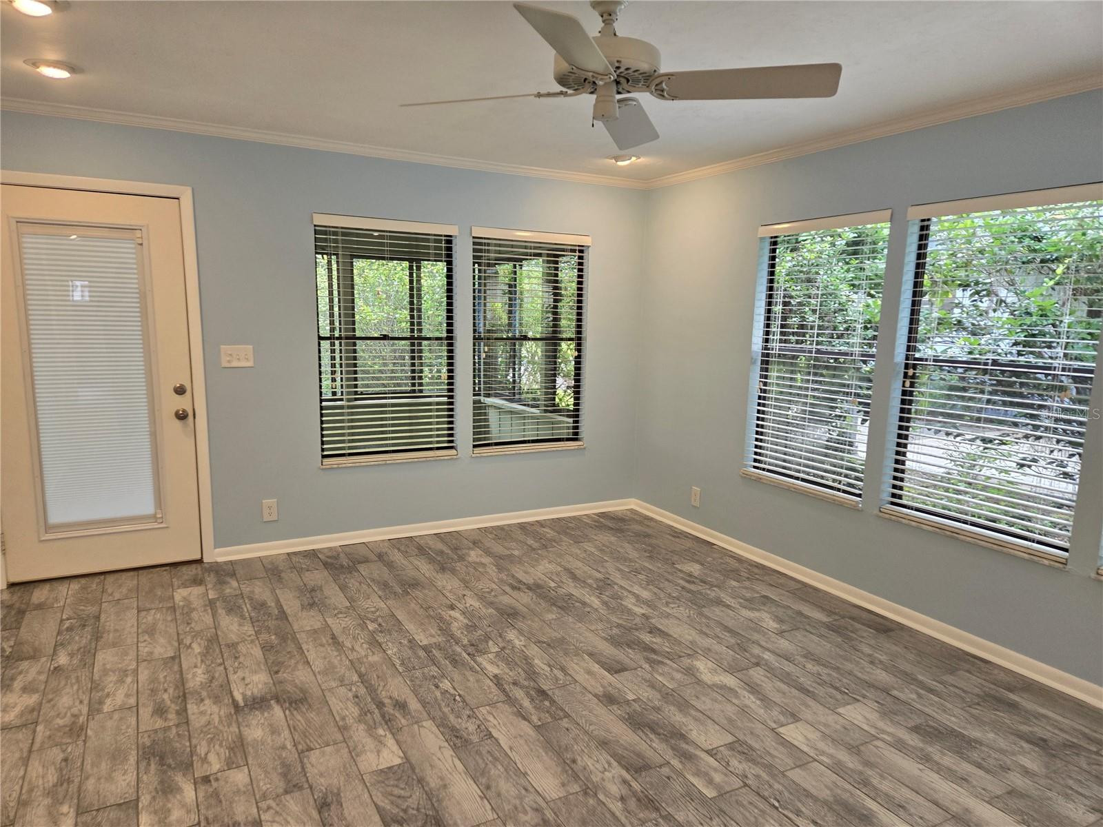 8770 Nw 37th Cir Property Photo 7
