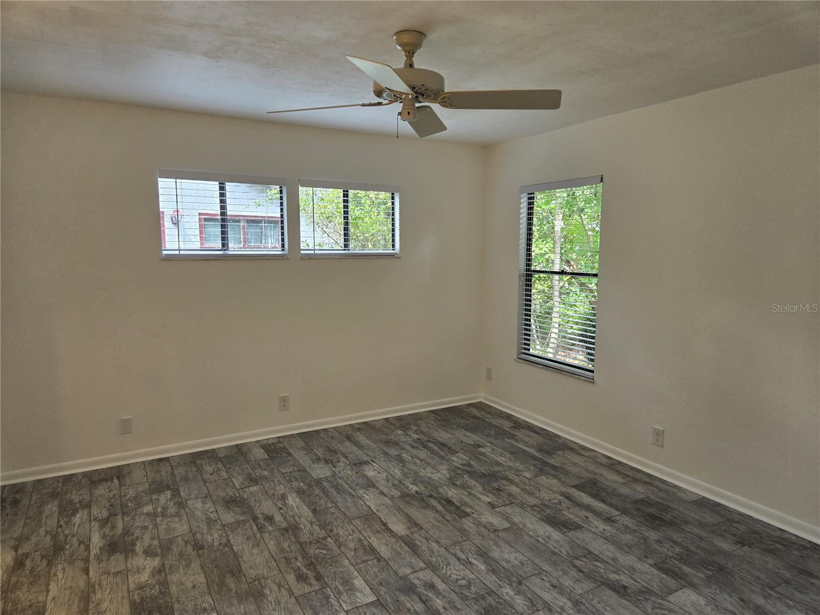 8770 Nw 37th Cir Property Photo 17