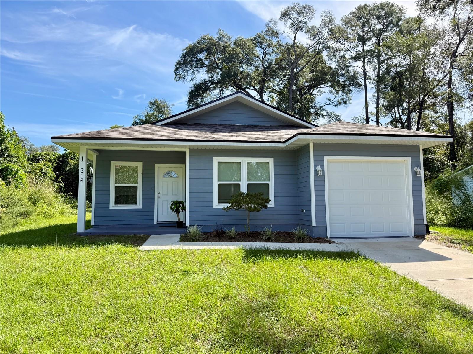 15217 Nw 134th Ter Property Photo 1