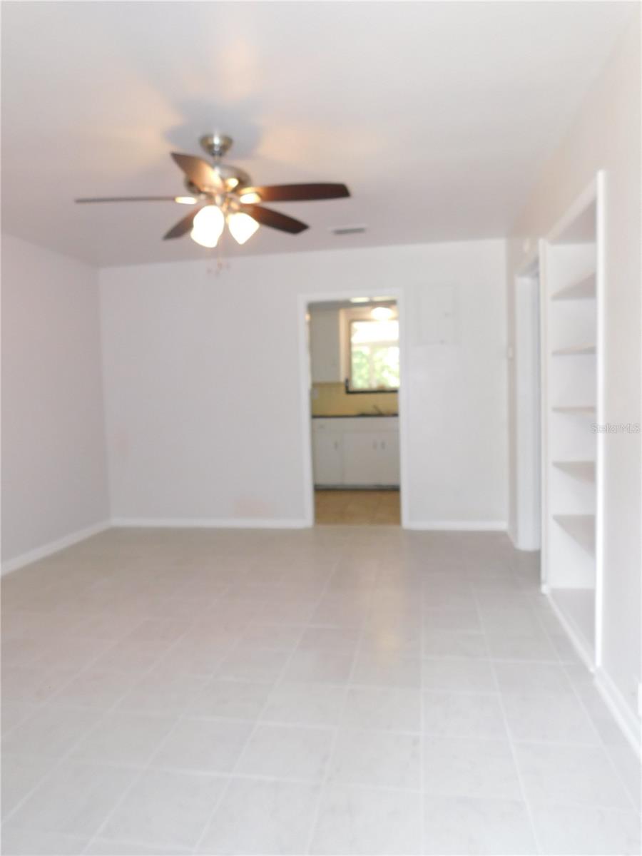 552 Ne 5th Ave Property Photo 5