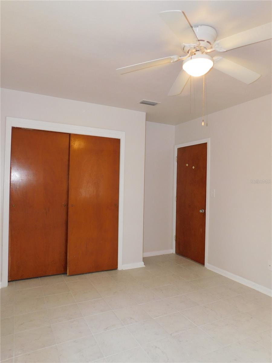552 Ne 5th Ave Property Photo 9