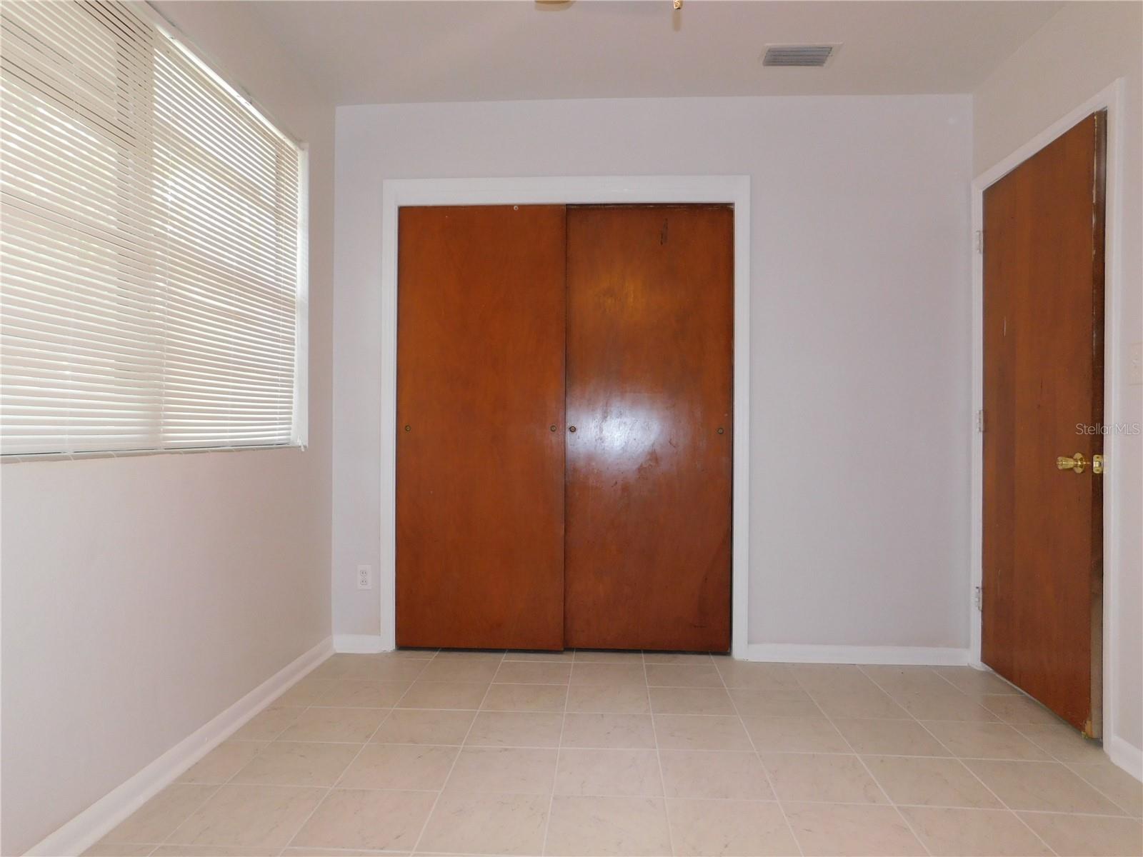 552 Ne 5th Ave Property Photo 14