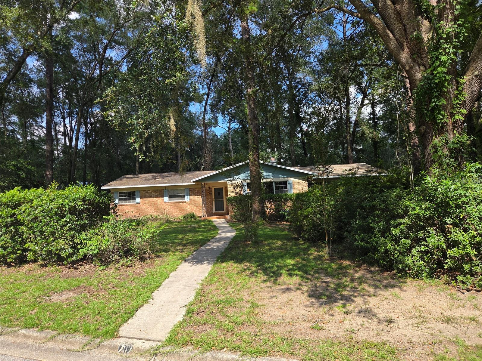 909 NW 39TH ST