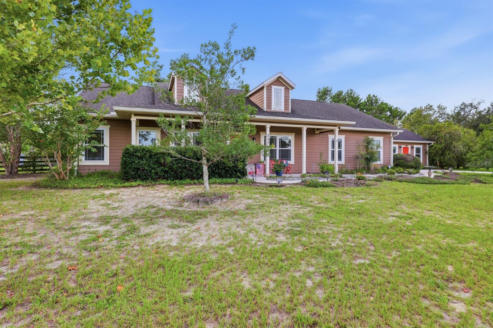 25263 Nw 140th Ln Property Photo 9