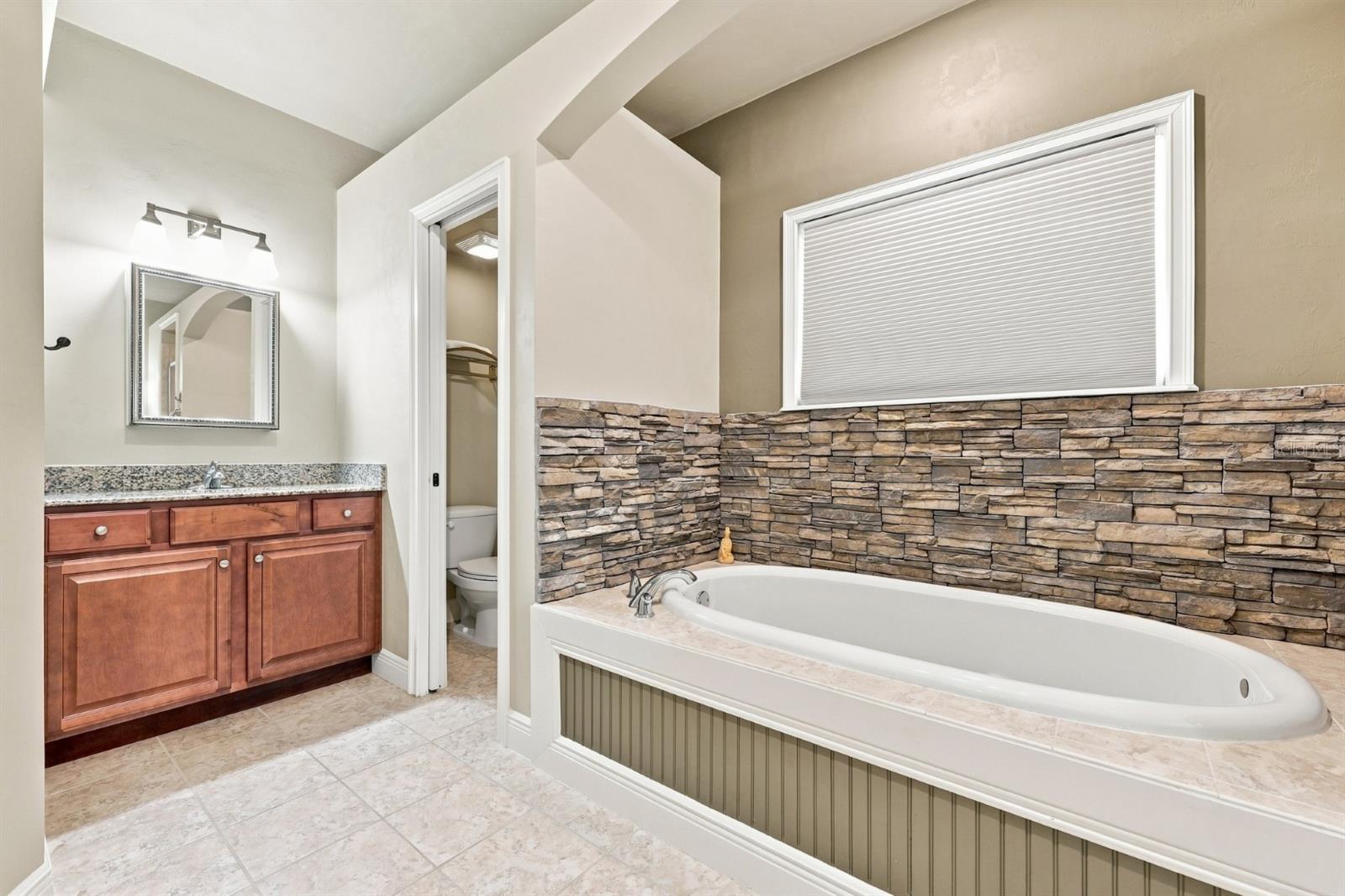 25263 Nw 140th Ln Property Photo 40