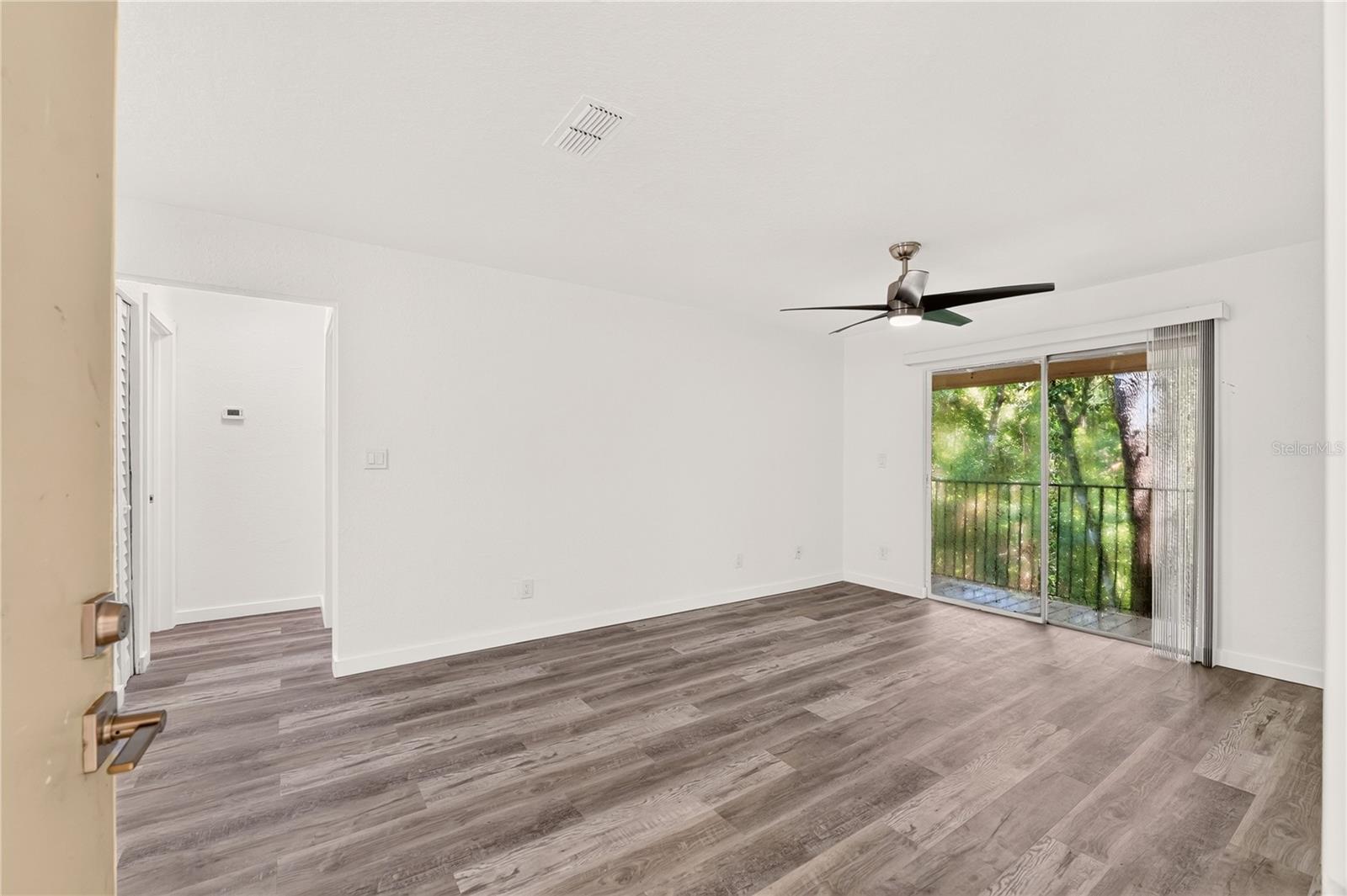 1015 Sw 9th St #c24 Property Photo 3