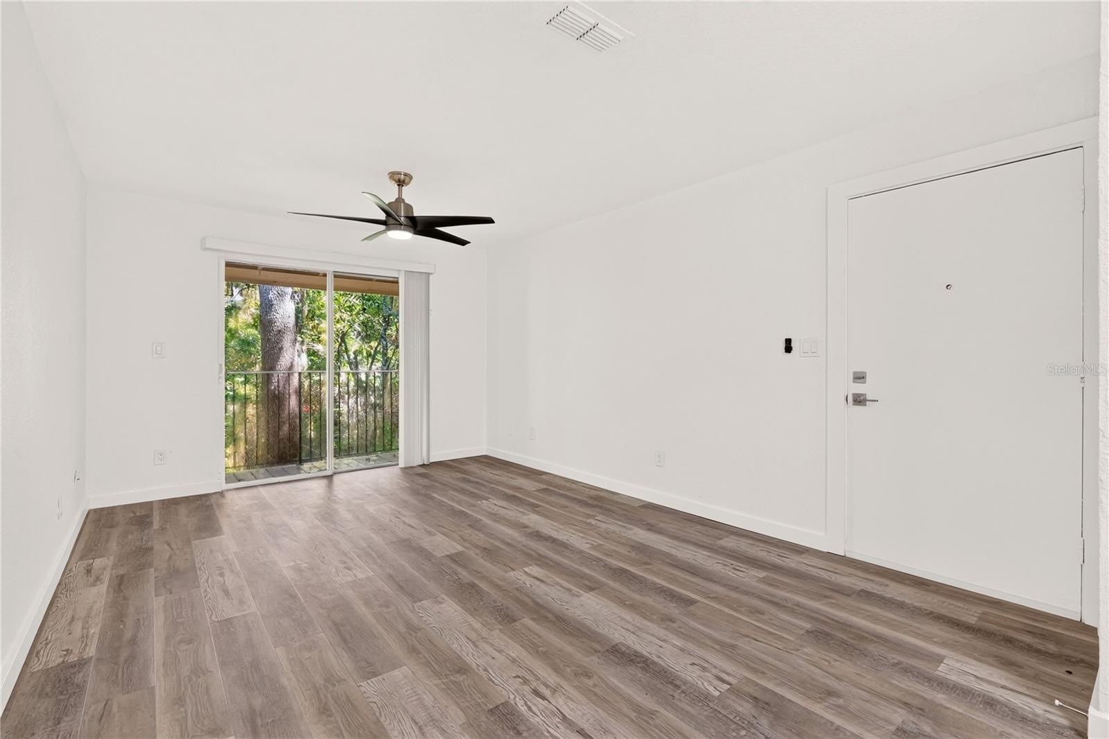 1015 Sw 9th St #c24 Property Photo 5