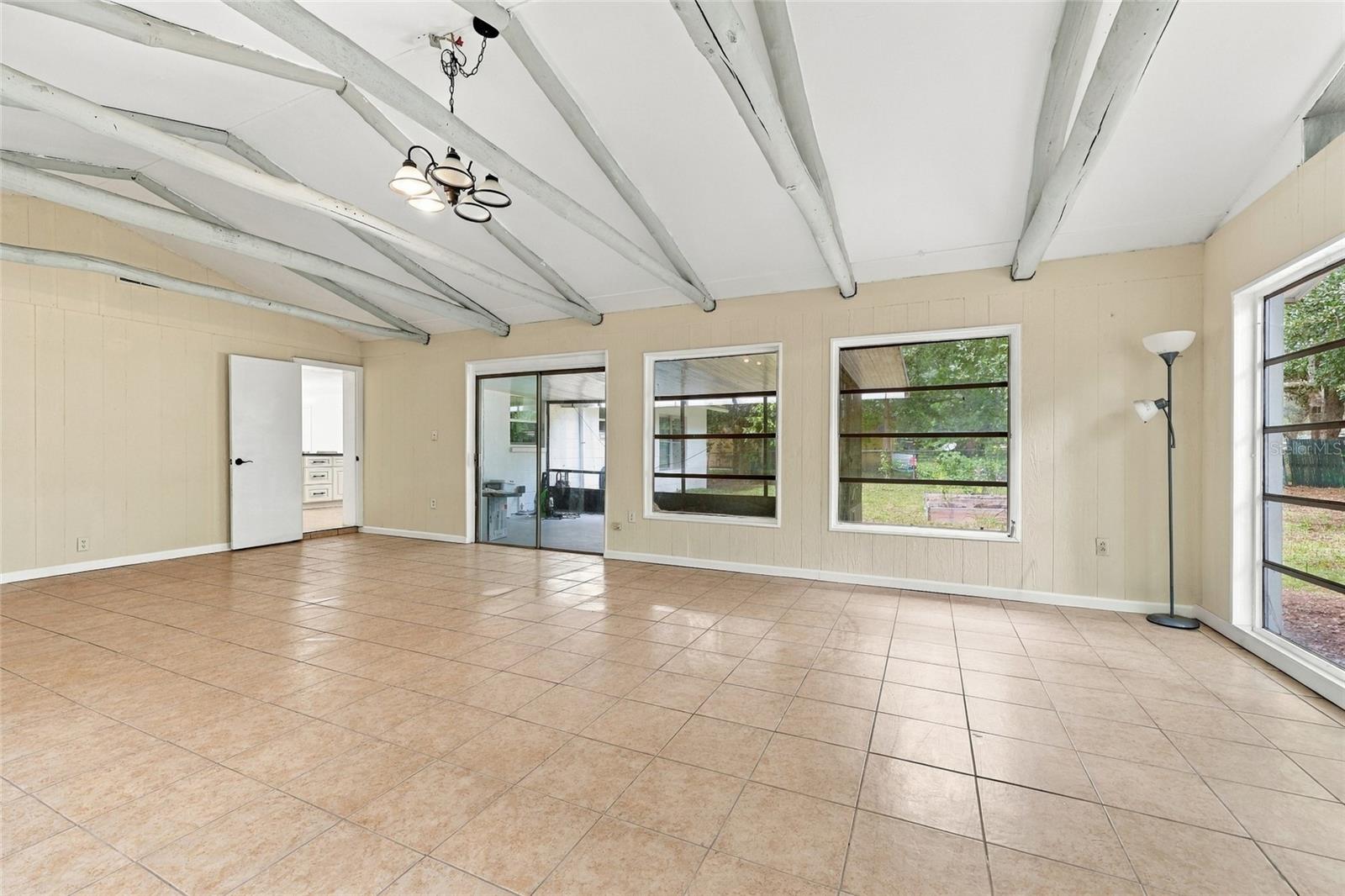 4907 Nw 30th Ter Property Photo 15