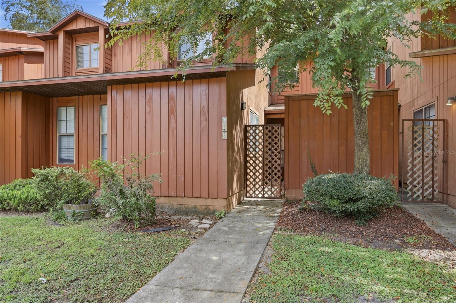 823 Sw 58th Ter Property Photo 2