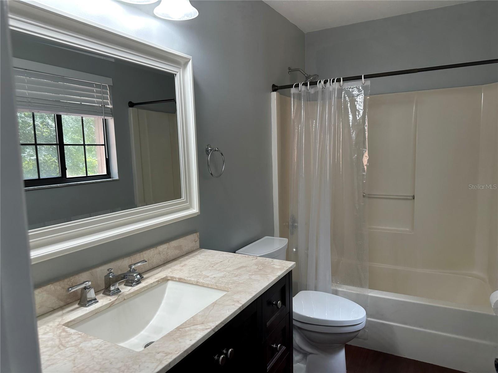 823 Sw 58th Ter Property Photo 5