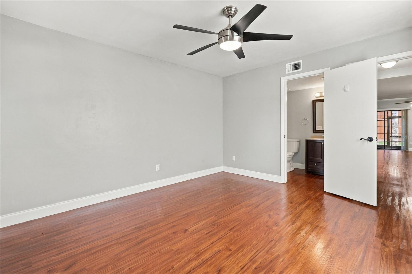 823 Sw 58th Ter Property Photo 13