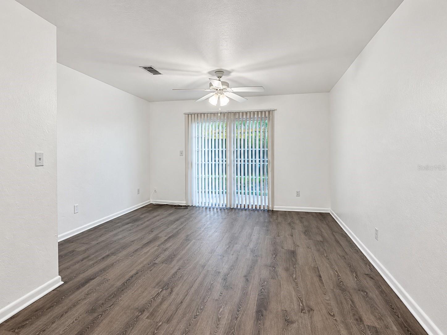 6207 Sw 11th Pl #b Property Photo 3