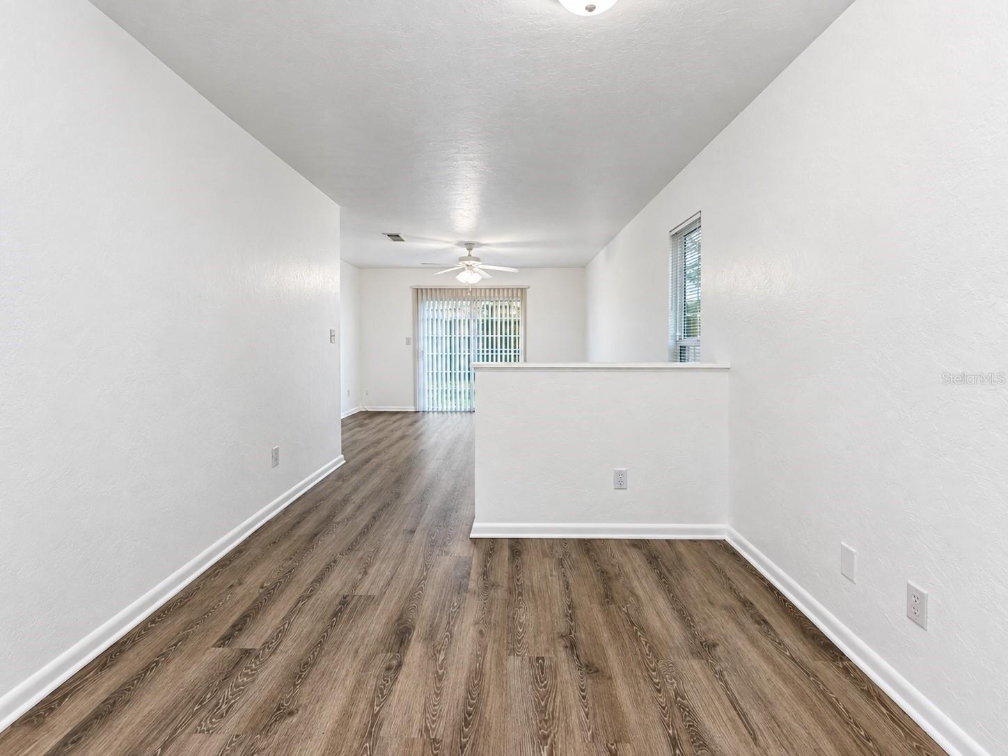 6207 Sw 11th Pl #b Property Photo 4