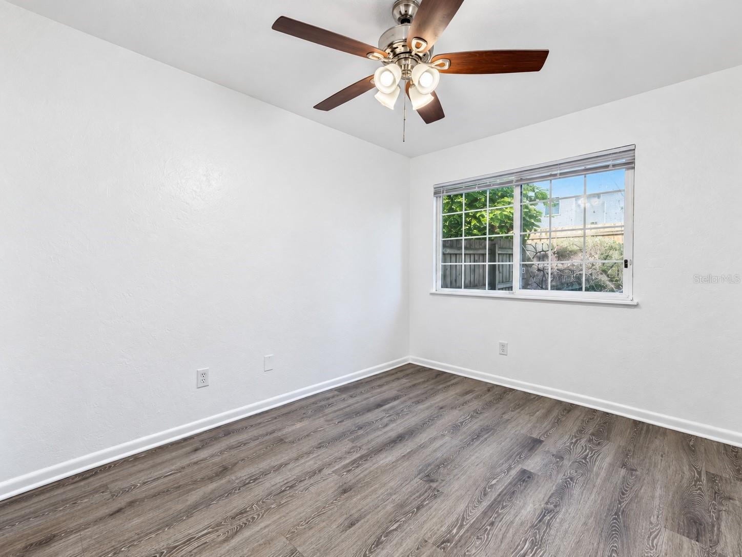 6207 Sw 11th Pl #b Property Photo 8
