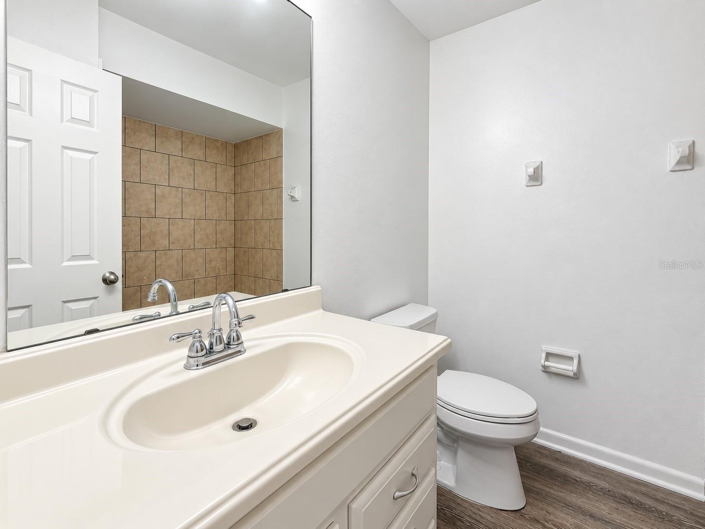 6207 Sw 11th Pl #b Property Photo 10