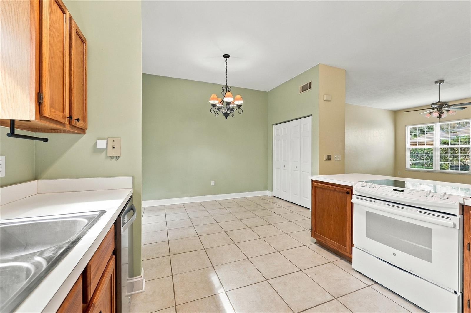 5226 Sw 97th Way Property Photo 11
