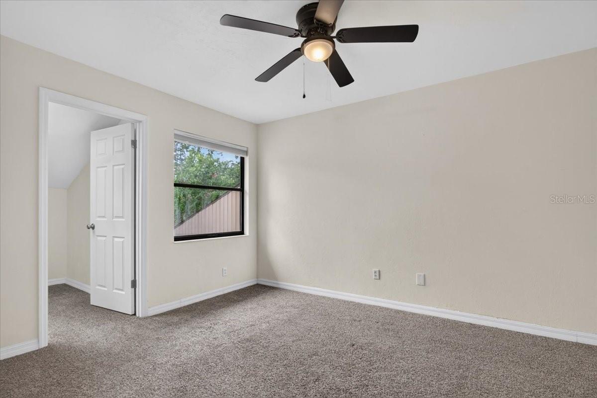5204 Nw 34th Pl Property Photo 14