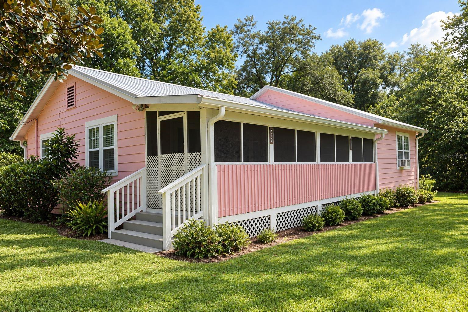 8231 Swan Lake Rd Property Photo 1