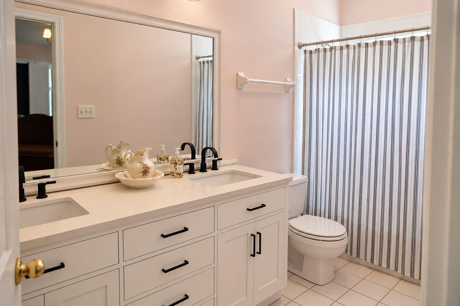 8231 Swan Lake Rd Property Photo 10