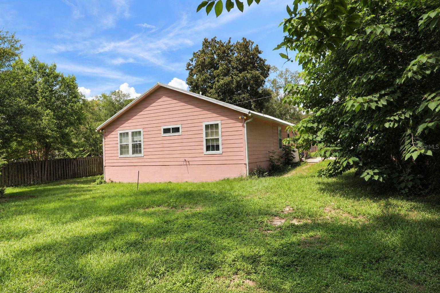 8231 Swan Lake Rd Property Photo 16