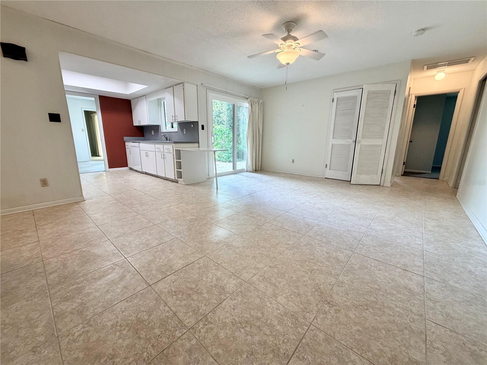 4003 Nw 34th Pl Property Photo 17