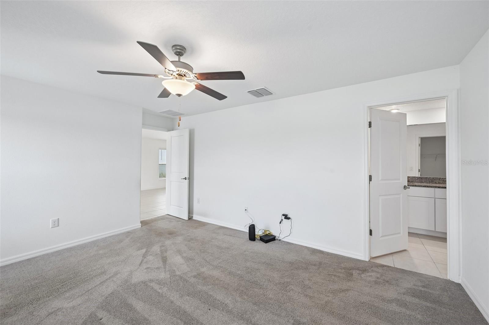 5517 Blue Azure Dr Property Photo 14