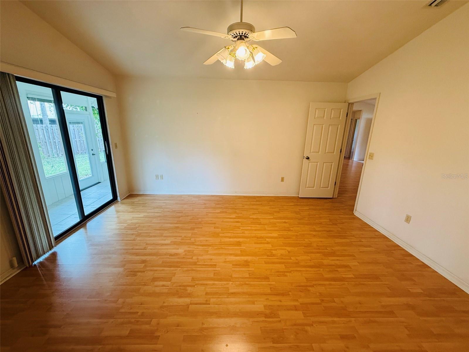 4625 Nw 21st Ter Property Photo 17