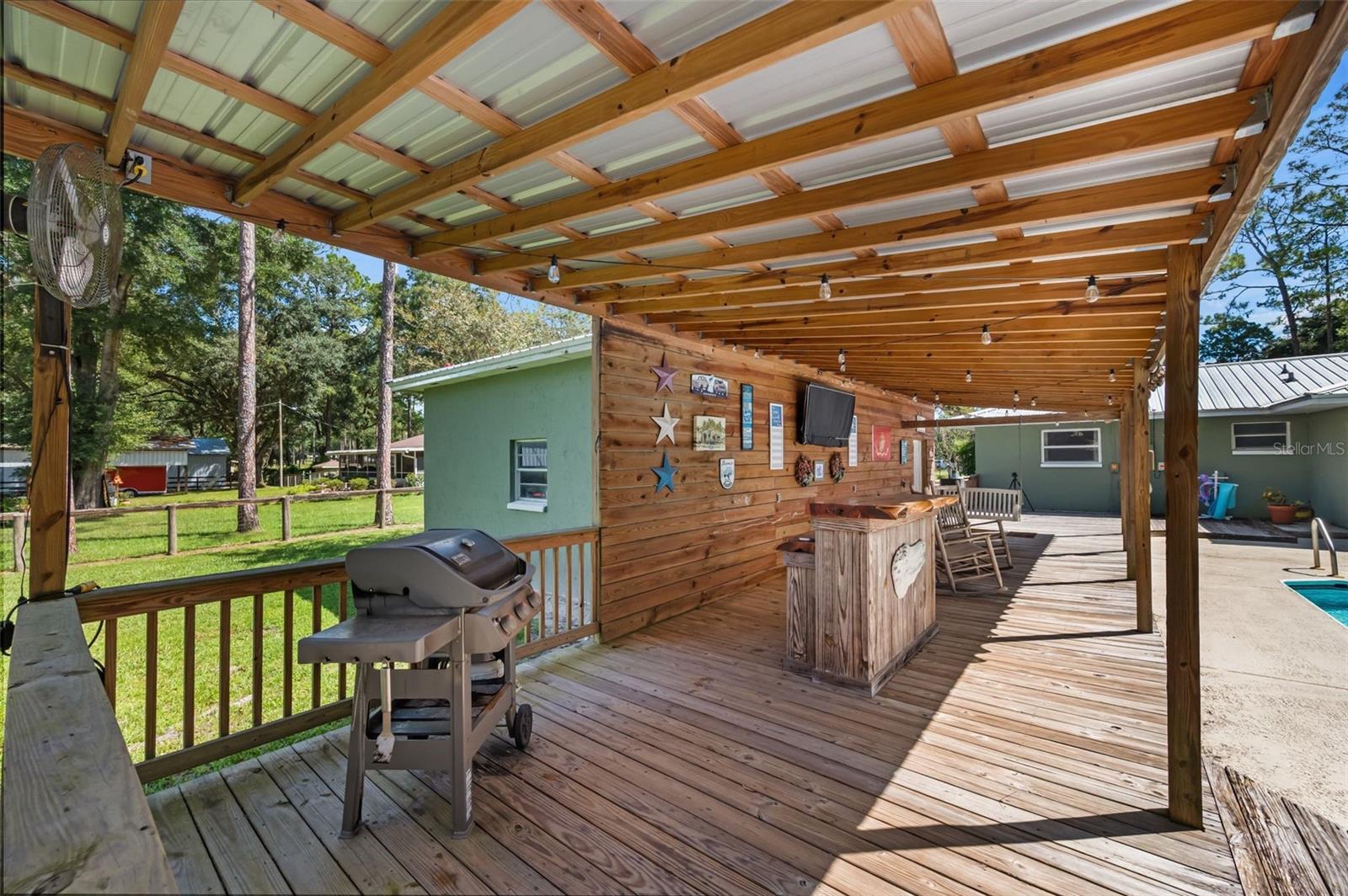 6050 Ne 185th Ter Property Photo 48