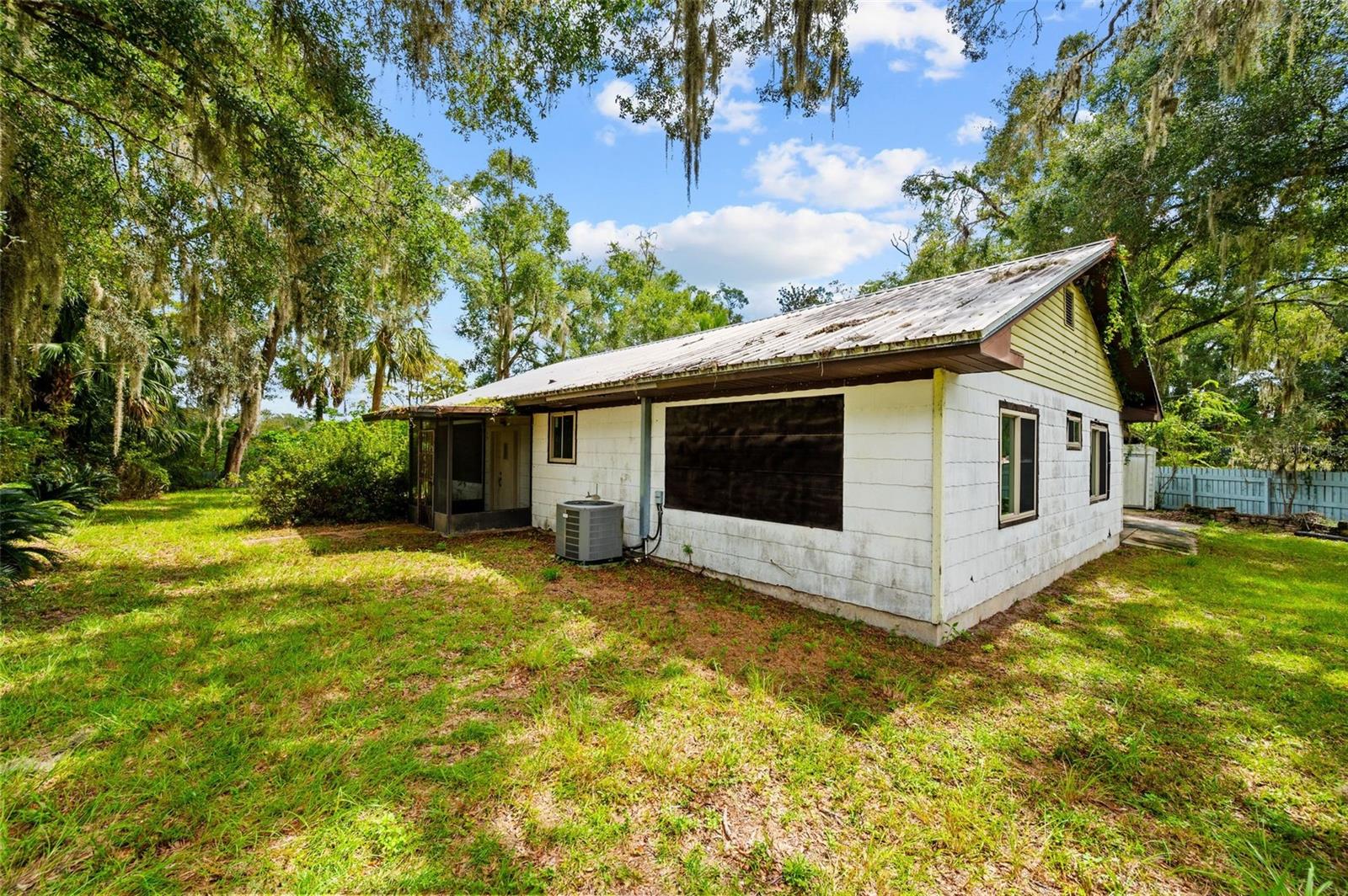 27753 Se Highway 19 Property Photo 58