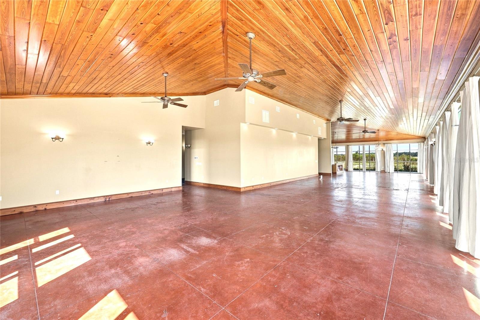 12391 Ne 80th Ave Property Photo 5