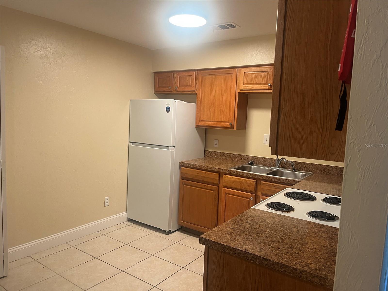 7200 Sw 42nd Pl #d Property Photo 3
