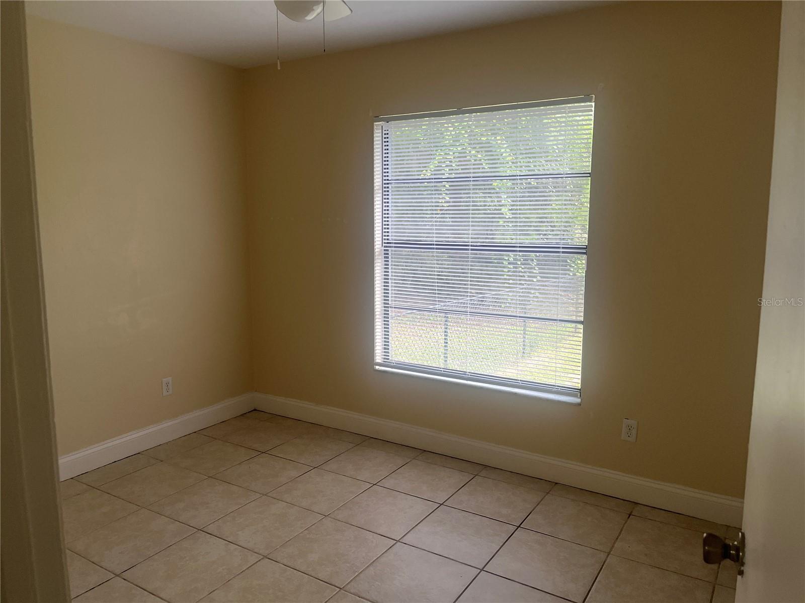 7200 Sw 42nd Pl #d Property Photo 5