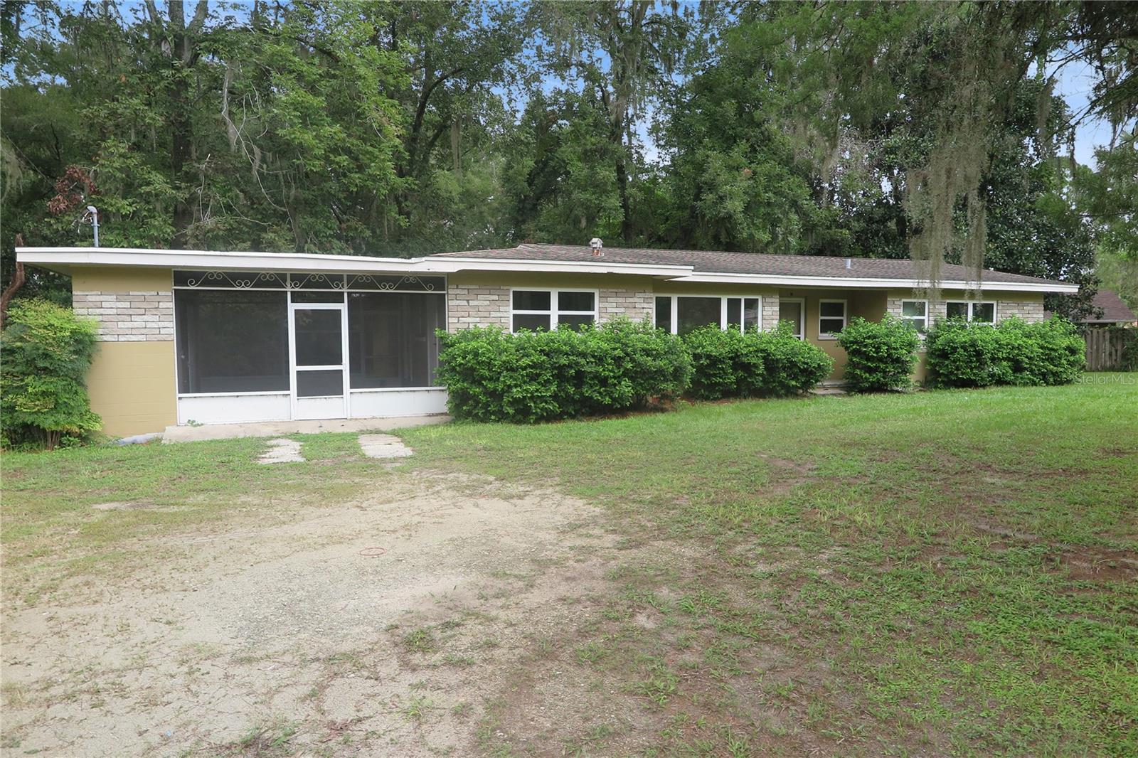 23376 Nw County Road 236 Property Photo 1