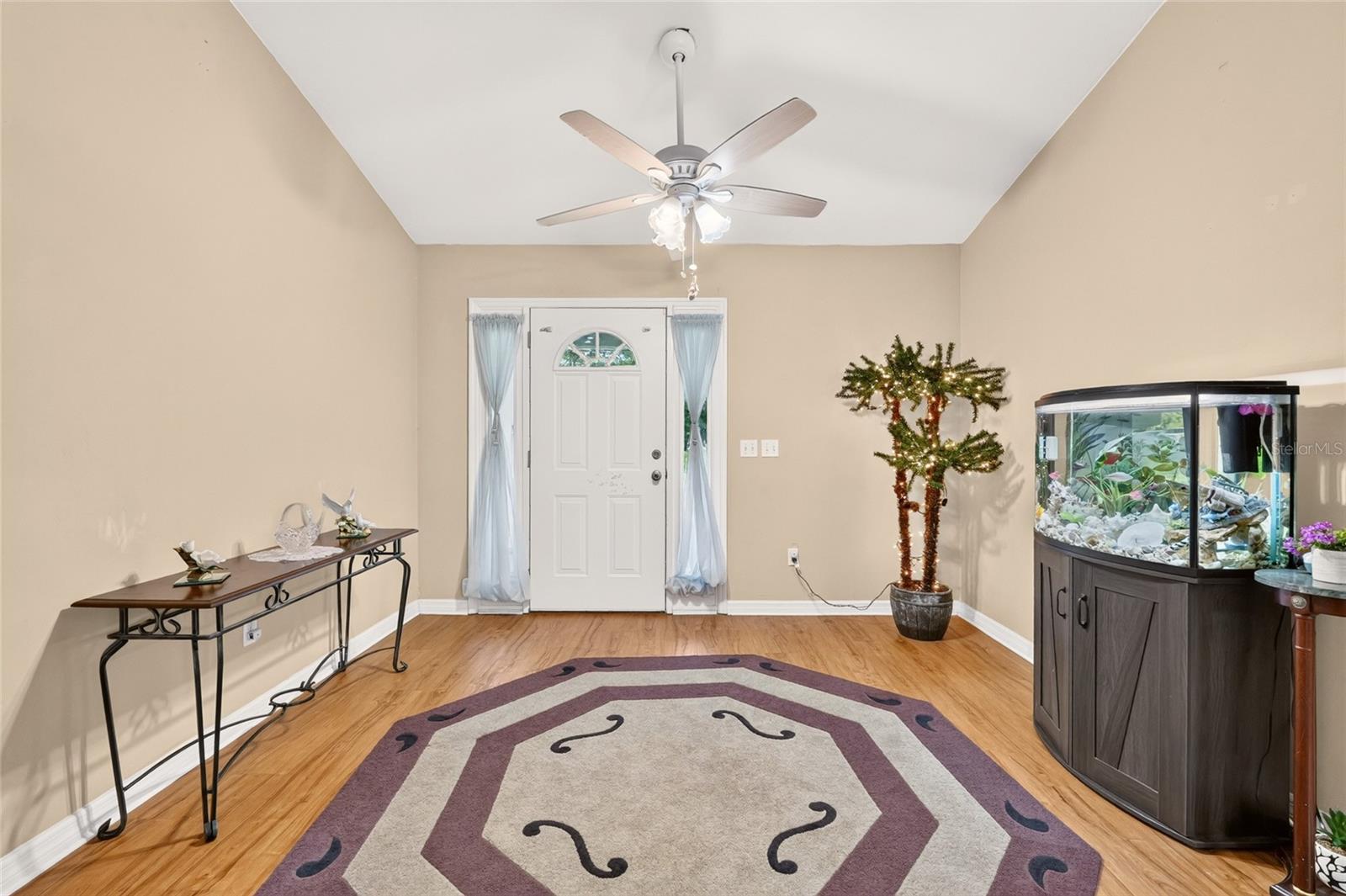 118 Garnet Pl Property Photo 9
