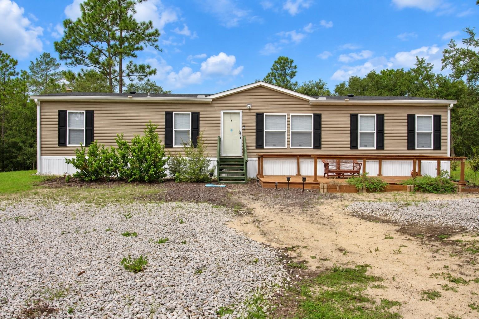 152 Piper Dr Property Photo 2