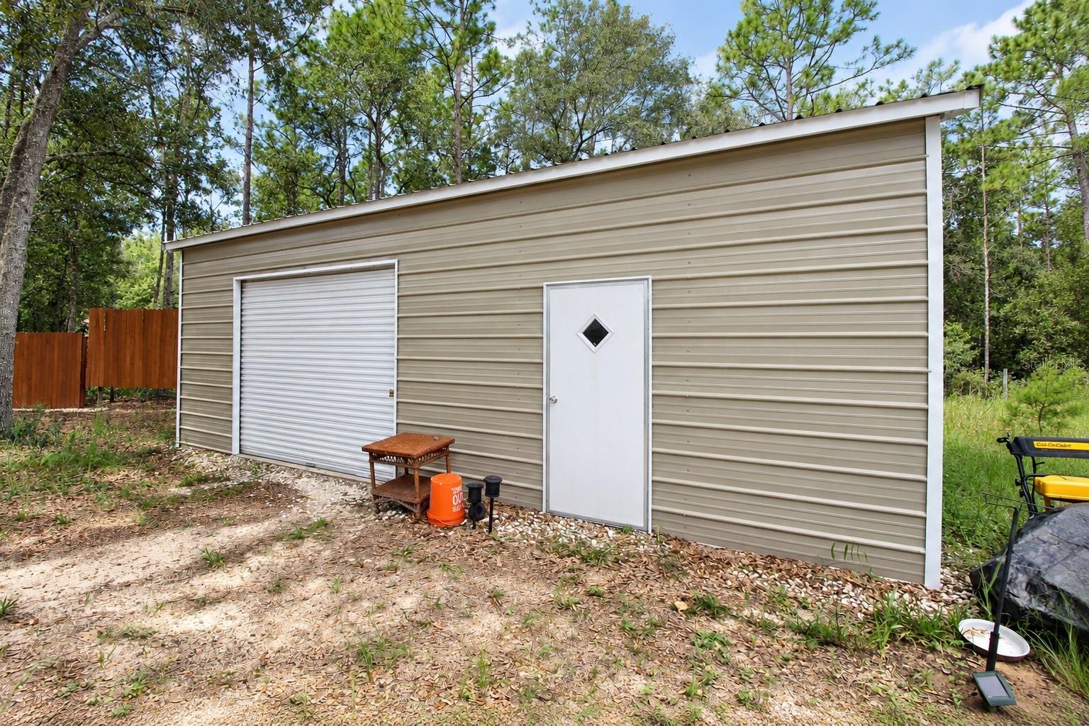 152 Piper Dr Property Photo 3