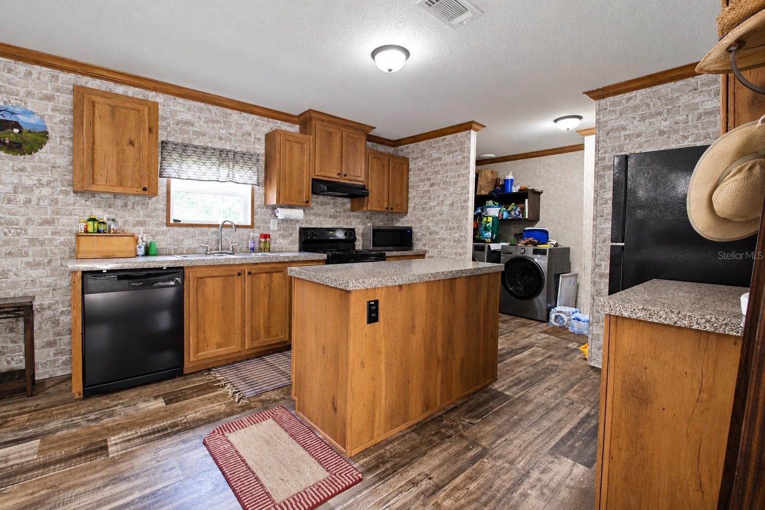 152 Piper Dr Property Photo 18