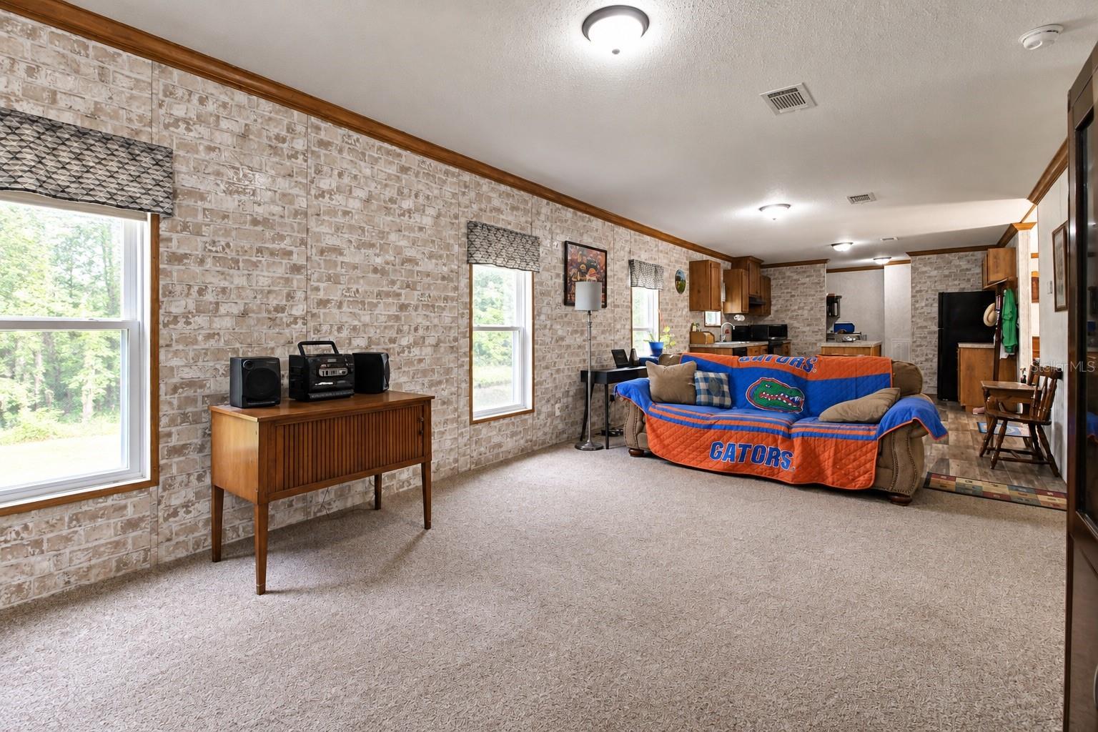 152 Piper Dr Property Photo 27