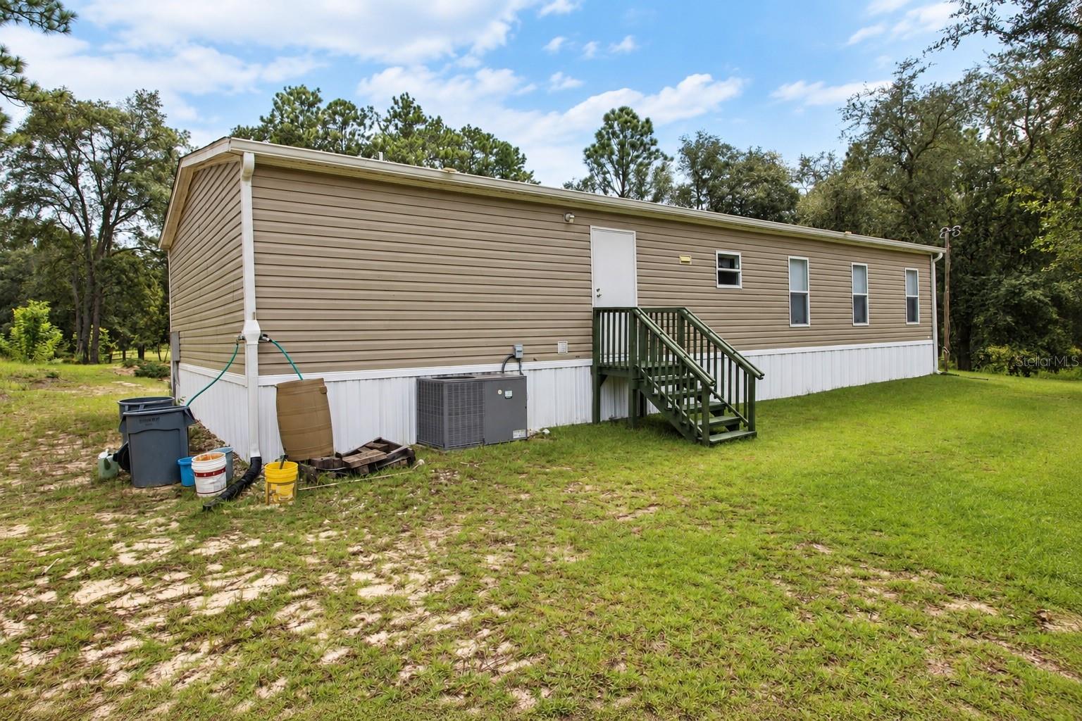 152 Piper Dr Property Photo 37