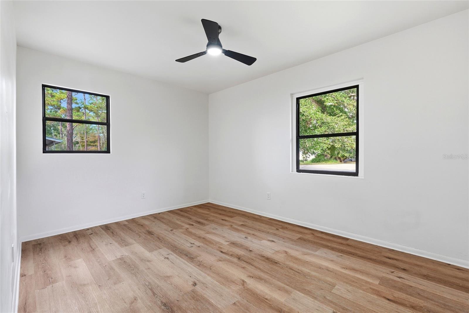 2208 Ne 15th Ter Property Photo 19