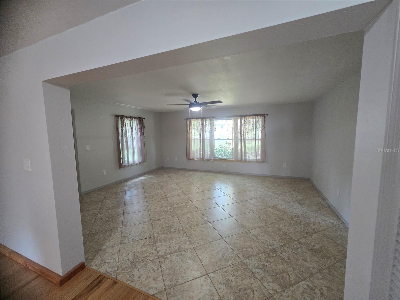 23981 Nw 183rd Pl Property Photo 9