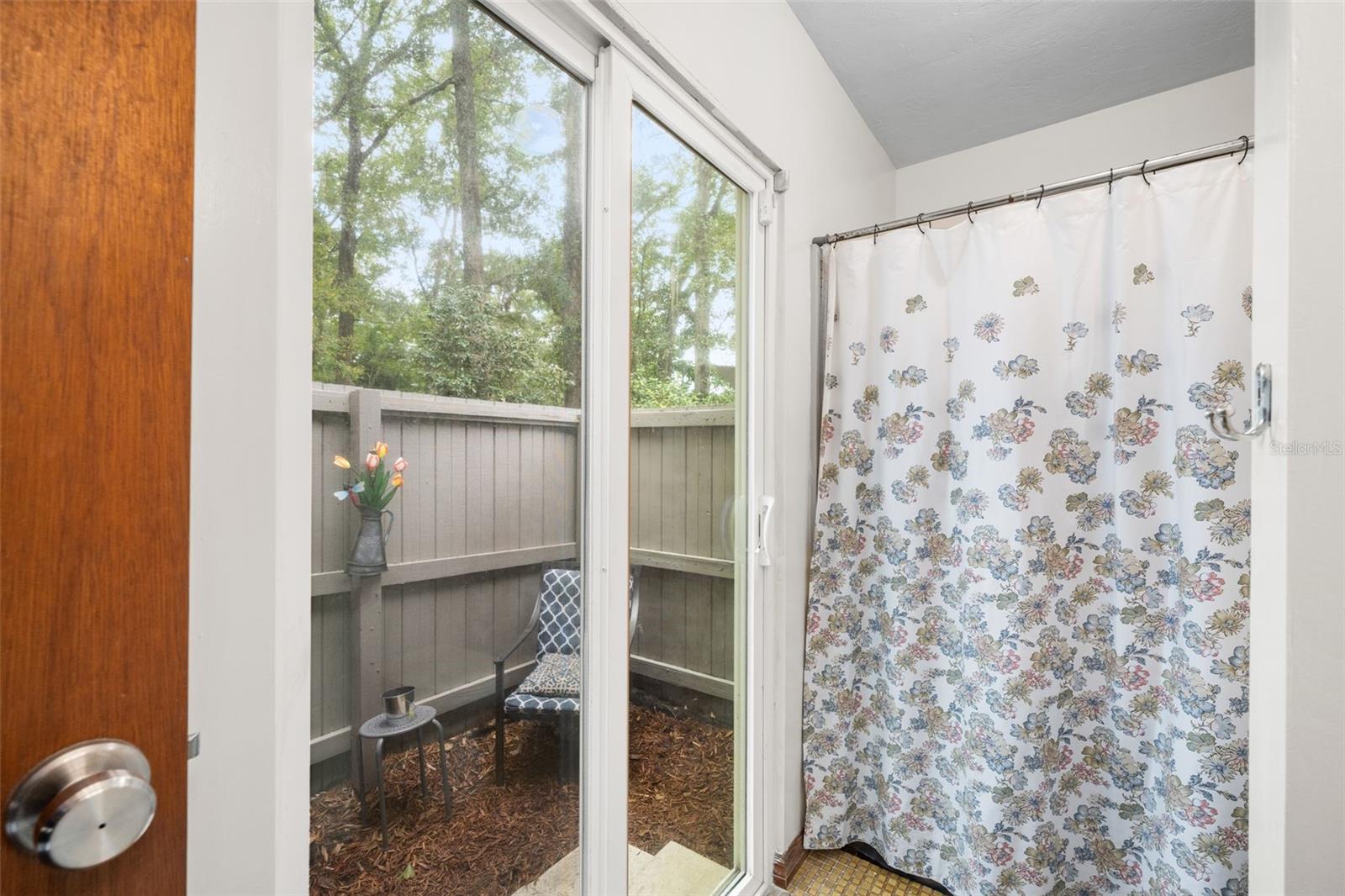 6413 Nw 52nd Ter Property Photo 14