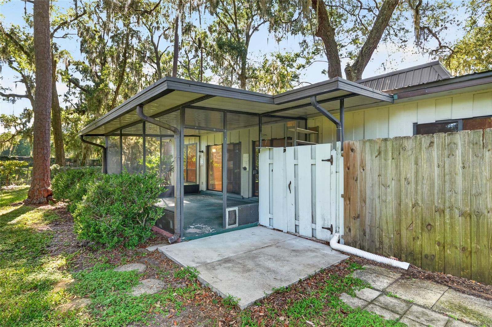 2809 Nw 35th Pl Property Photo 48