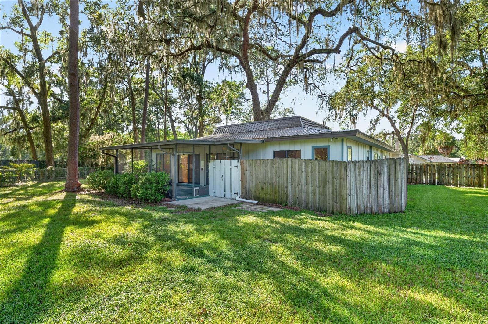 2809 Nw 35th Pl Property Photo 49