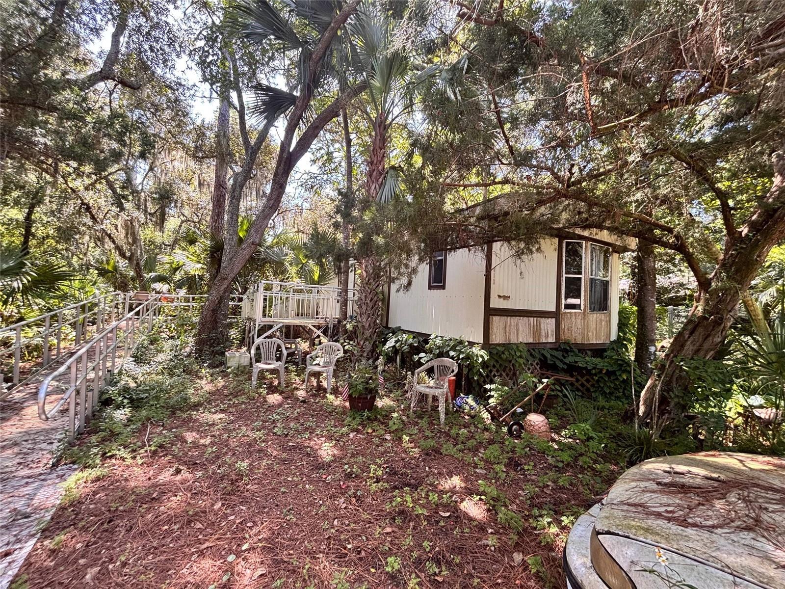614 Vaughn Rd Property Photo 1