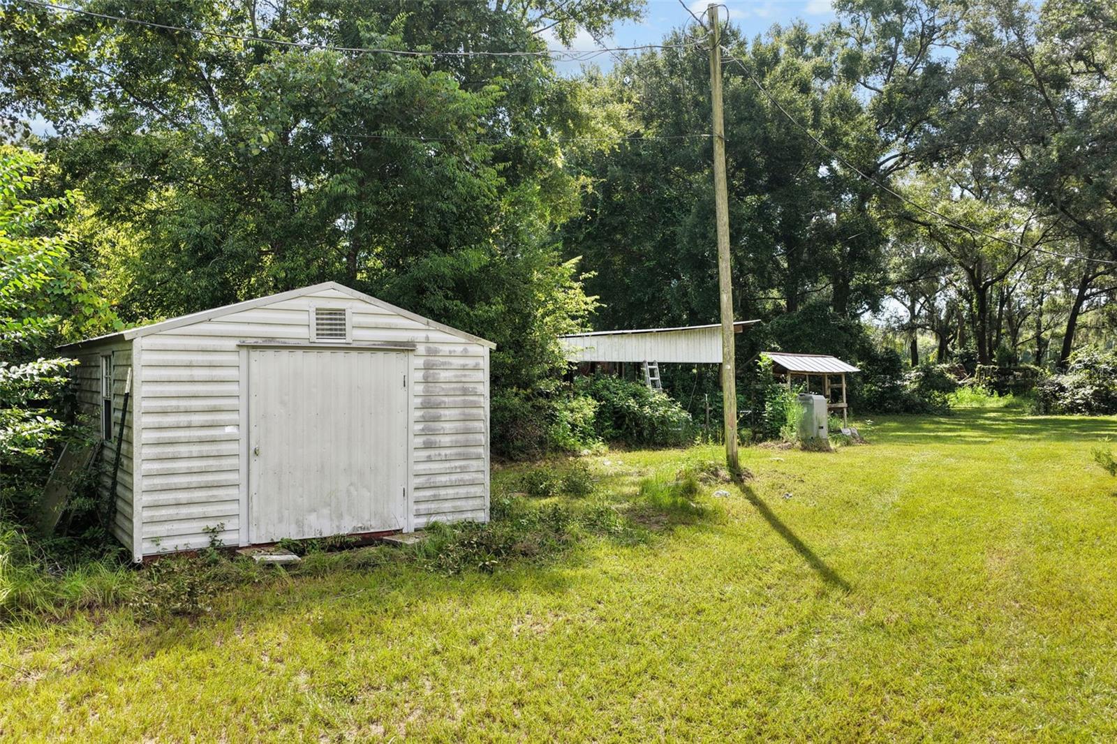 1869 Sw 32nd Pl Property Photo 31